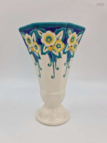 Charles CATTEAU (1880-1966)., Vase Boch Keramis en émaux de ...