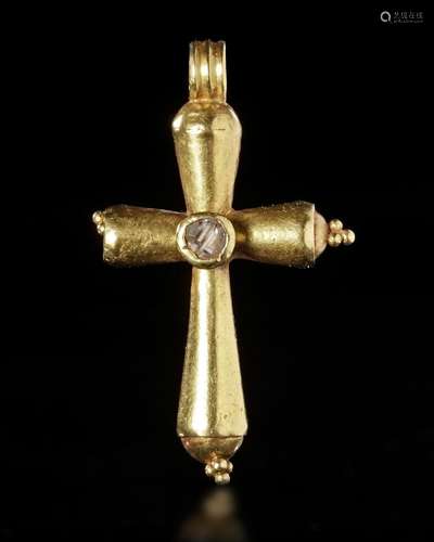 A BYZANTINE GOLD PENDANT CROSS, CIRCA 6TH-7TH CENTURY A.D.