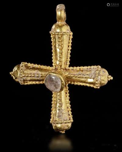 A BYZANTINE GOLD PENDANT CROSS, CIRCA 6TH-7TH CENTURY A.D.