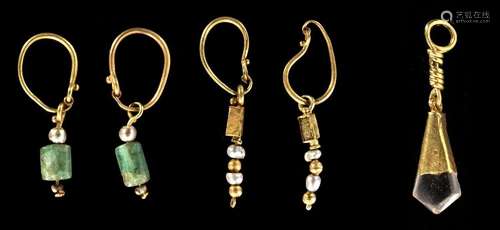 A GROUP OF ROMAN GOLD EARRINGS WITH EMERALD SUSPENSION, WITH...