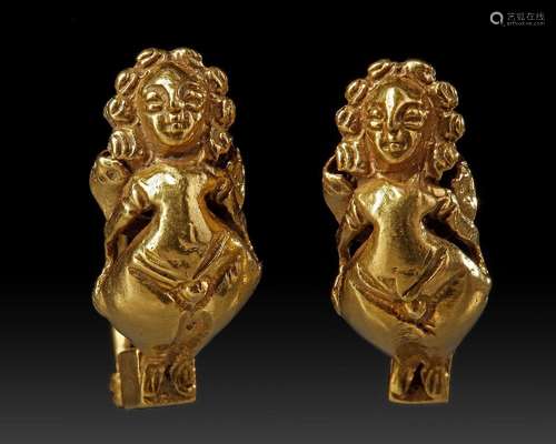 A PAIR OF GREEK GOLD EROS EARRINGS, HELLENISTIC PERIOD, CIRC...