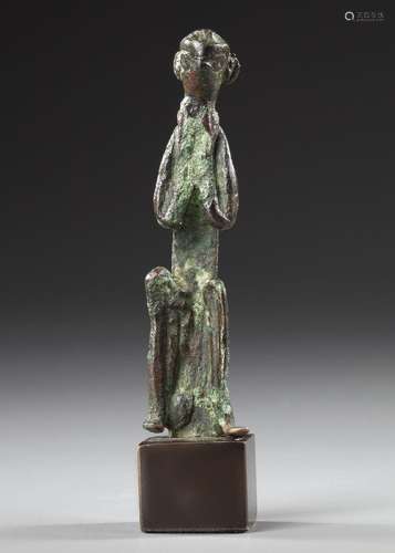 WESTERN ASIATIC BRONZE SEATED FIGURE, CIRCA 2ND MILLENNIUM  ...