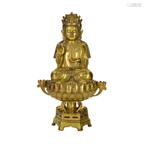 Qing Dynasty, A Gilt Bronze Seated figure of Guanyin