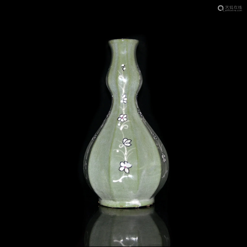 Korea, 19C Celadon Glazed with Copper-red Octagonal Floral G...