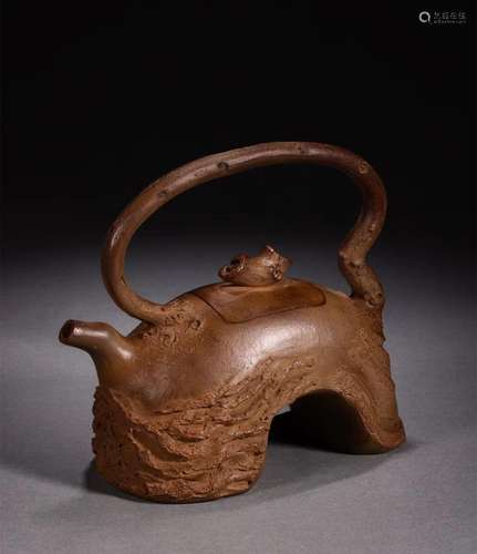 A Zisha pot