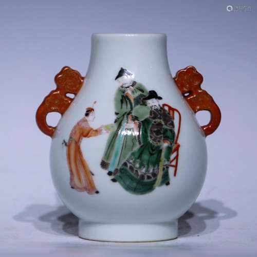 A Wu cai 'figure' vase