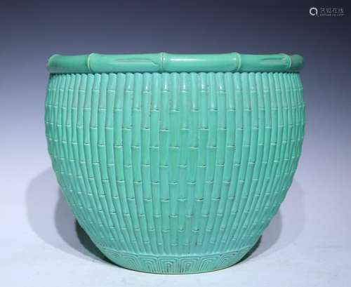 A green glazed 'bamboo' jar,Qian long Mark