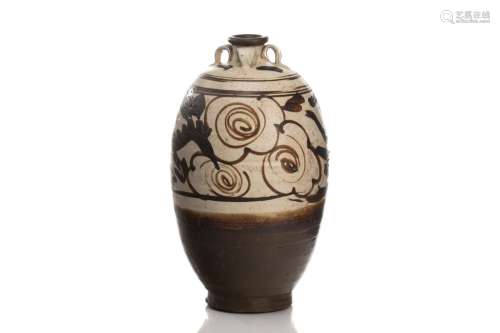 CHINESE CIZHOU WARE POTTERY VASE IN BROWN GLAZE