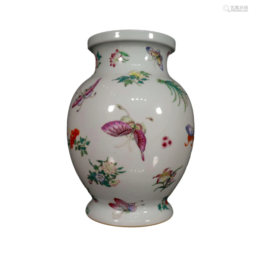 A Fabulous Famille-Rose Butterfly& Flower Vase