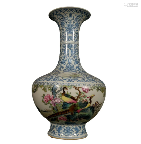 A Gorgeous Famille-Rose Flower& Bird Vase