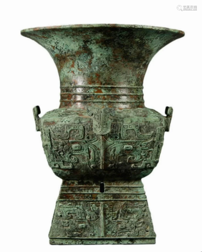 A Ancient Bronze 'Animal Mask' Vase