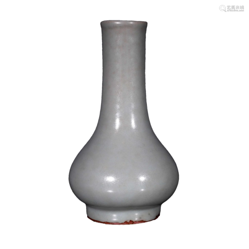 A Lovely Longquan-kiln Vase