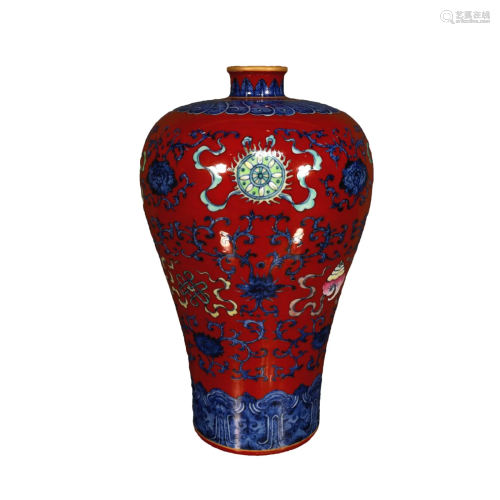 A Lovely Red-Ground Blue And White Famille-Rose Flower Vase