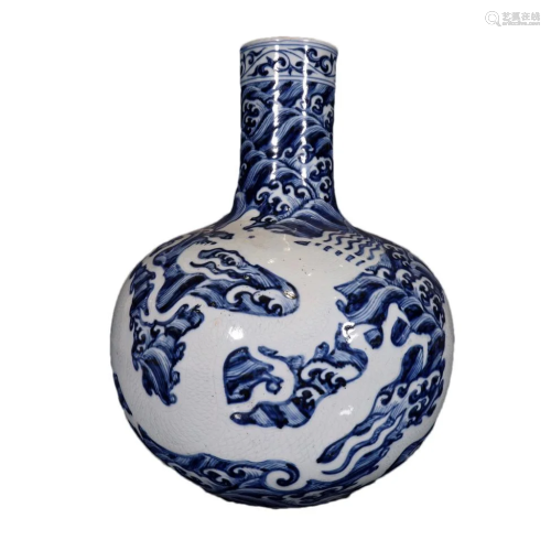 A Fabulous Blue And White Seawater White-dragon Vase