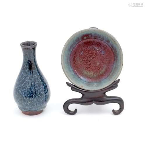 A SMALL VASE AND A SMALL PLATE