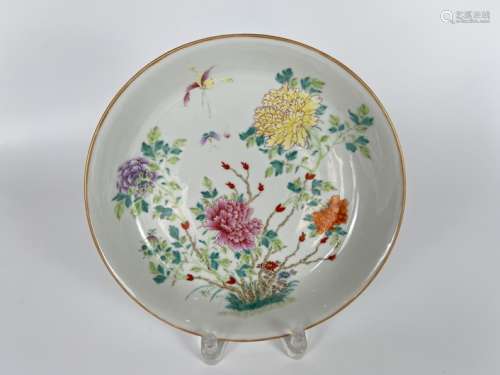 A famille rose dish, marked,Qing Dynasty Pr.