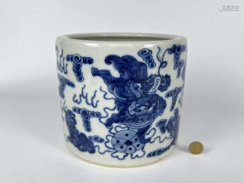 A blue&white brush pot, Qing Dynasty Pr.
