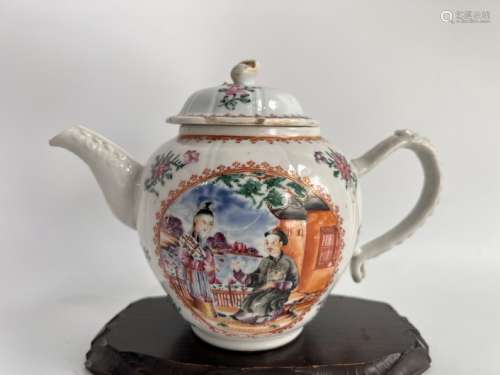 A large famille rose teapot, QianLong Pr.