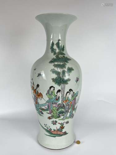 A large bluster vase, Qing Dynasty Pr.