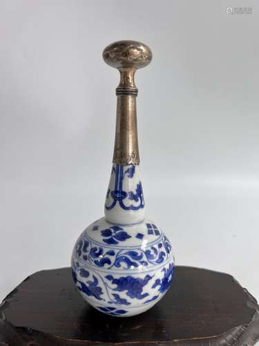 A silver lidded blue&white gourd shpe vase, KangXi Pr.