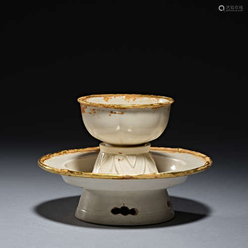 Gold tea cups from Dingyao in Song Dynasty of China