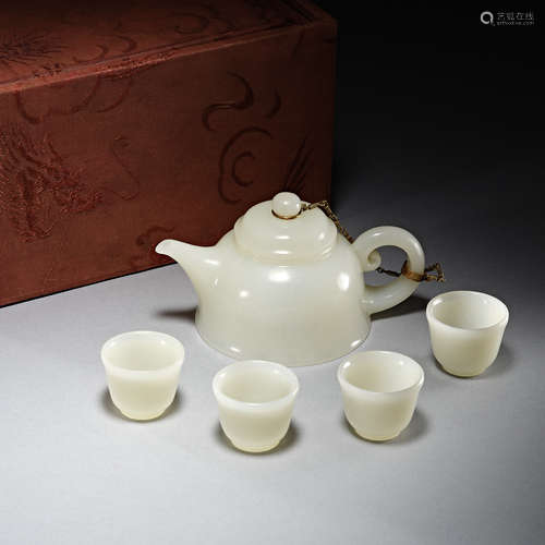 Hetian jade teapot from Qing Dynasty, China