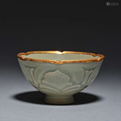 Chinese Song Dynasty celadon gold cup