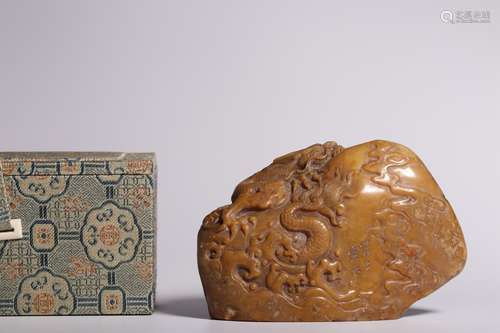 Yellow chi Dragon seal from Shoushan Field in the Qing Dynas...