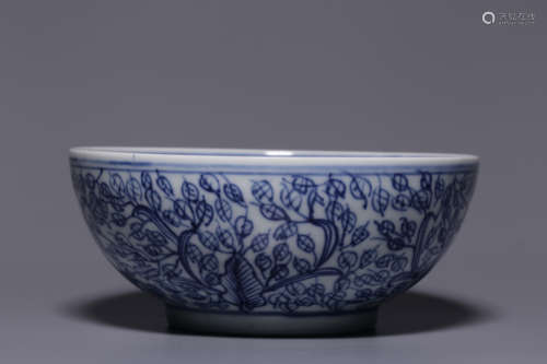 Republic of China, blue and white chrysanthemum pattern bowl