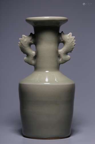 Song Dynasty, Longquan Shuangyu ear vase