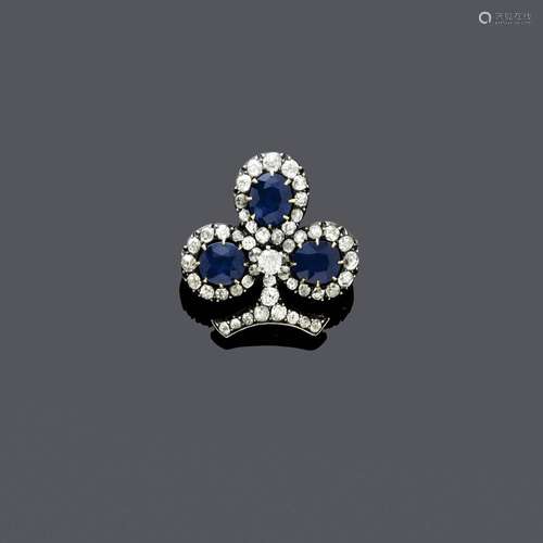 BROCHE Saphir-Diamant, vers 1900.Argent et or rose, 7g.Broch...