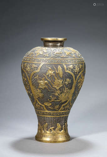 Bronze Parcel-Gilt Decorated Enclosing Flower Meiping Vase