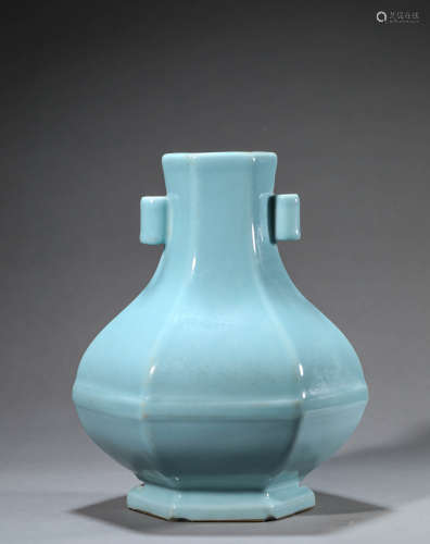 Celadon-Glazed Pierced-Handle Hexagonal Vase