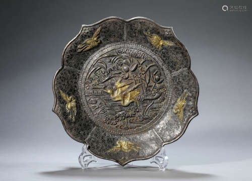 Silver Parcel-Gilt Decorated Lotus Pond Lobed Plate