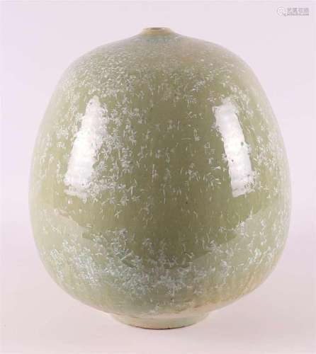 A green glazed stoneware vase, Johan Broekema (1943-2010).