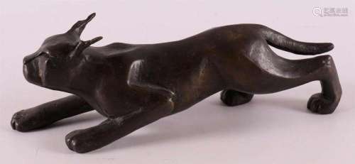 A brown patinated bronze lynx, 20th century.