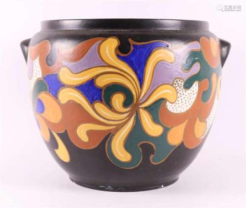 A pottery cache pot, ca. 1930.
