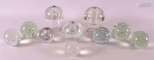 A lot of various clear glass balls, 20th century.