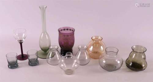 A lot of various mainly Leerdam glass, ca. 1930.