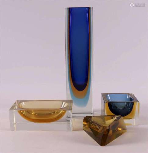 A polychrome glass vase, Murano, Flavio Poli, Italy, 20th C.