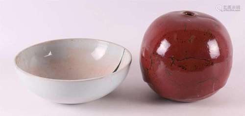 A red glazed spherical stoneware vase, Horst Kerstan