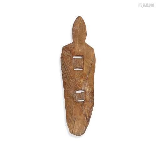 【Y】An ancient Eskimo figural pendant