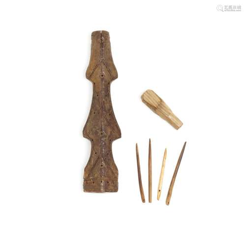 【Y】An ancient Eskimo needle case