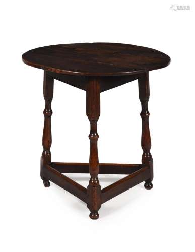 AN GEORGE I OAK CRICKET TABLE, EARLY 18TH CENTURY