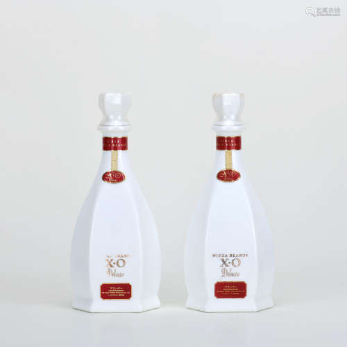日本 90年代 竹鹤政孝“一甲牌白兰地”Nikka XO 白瓷瓶 一组2瓶 40...