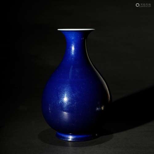 清中期 “乾隆年制”霁蓝釉玉壶春瓶