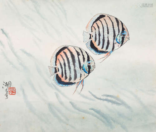 b.1945 林湖奎 神仙鱼  约1.57平尺 设色纸本 镜片
