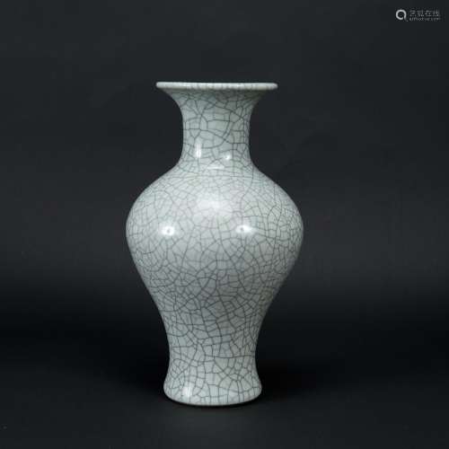 Chinese Porcelain vase