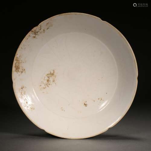Ming Dynasty of China,Ding Kiln Flower Plate