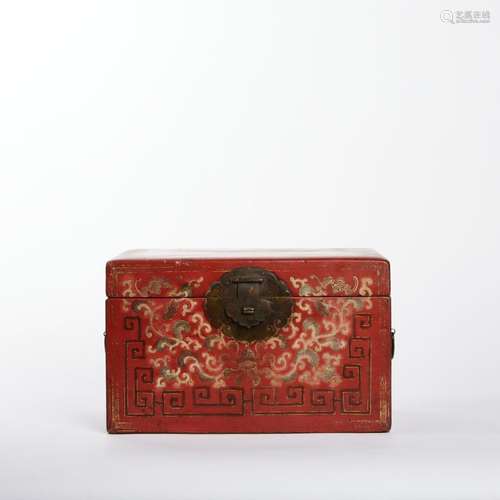 Coffret en laque rouge et doré<br />
Japon, 19ème siècle<br ...